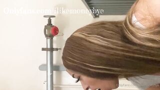 Pussy In the Staircase