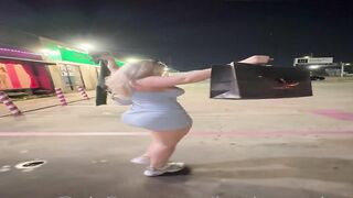 PAWG Taking BBC Backshots